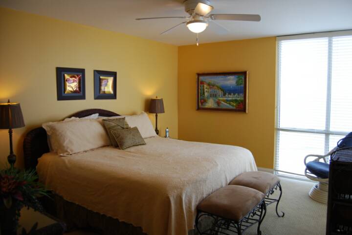 More Pictures, Information and Availability - And "Book Now" Option